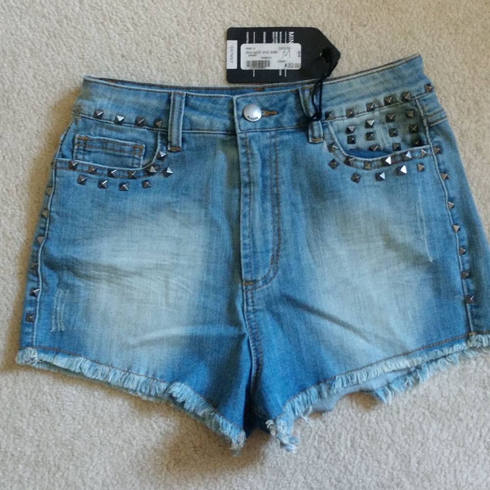 Nwt mindcode m high waisted denim shorts